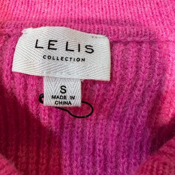 Le Lis Cropped Pink Sweater Size Small - Picture 3 of 5